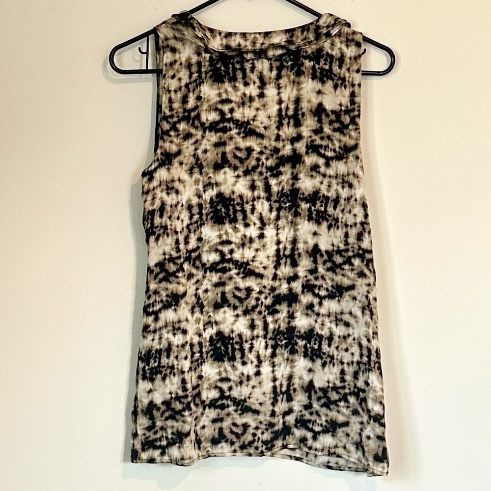 Ann Taylor Patterned Silk Sleeveless Ruffle Neck Top - Size: 4 - Picture 5 of 5